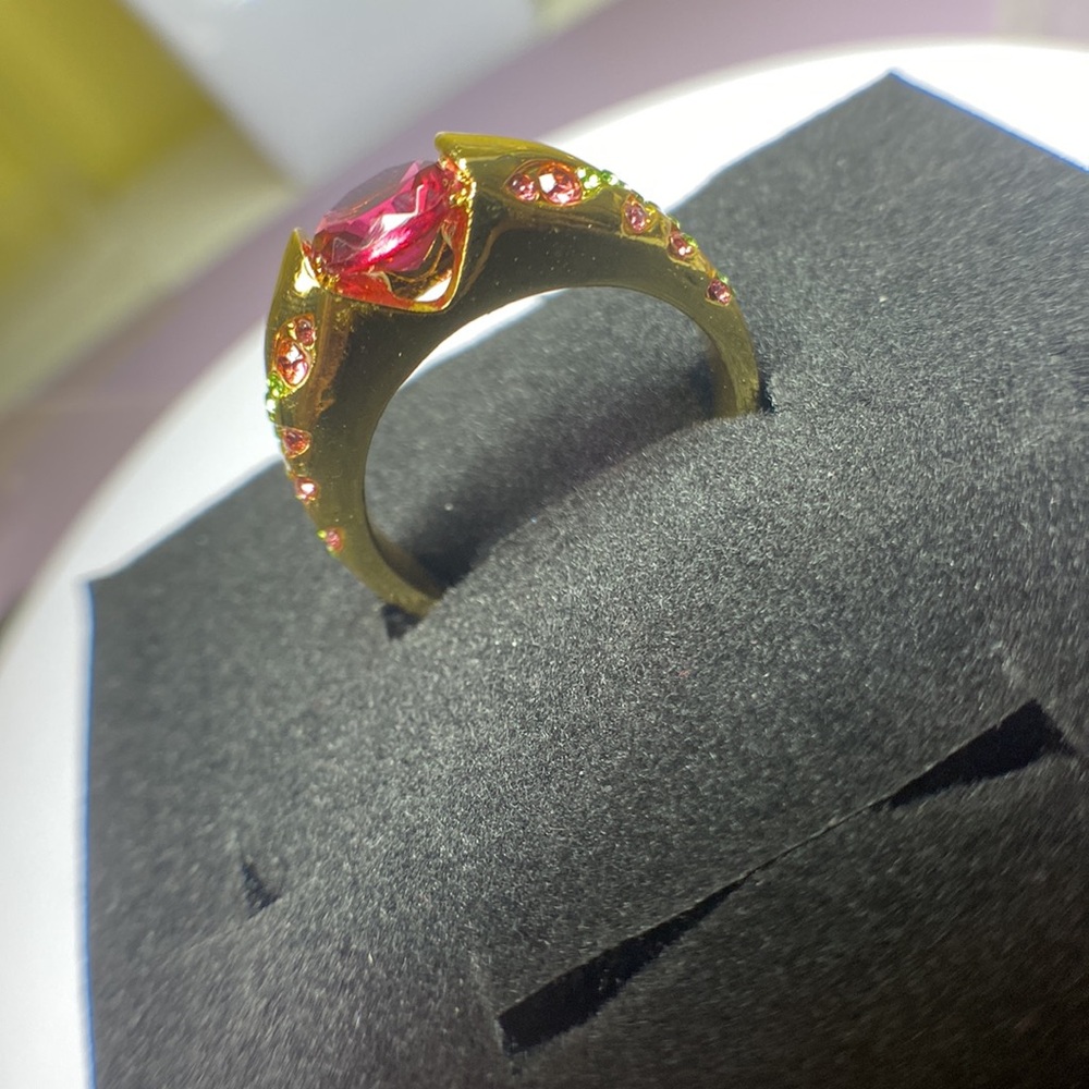 Flower Pattern Ring - Picture 2 of 2